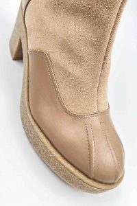 DORE BEIGE SUEDE AND LEATHER SHORT BOOTS